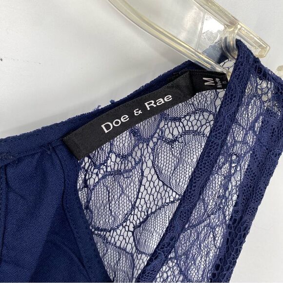 Doe & Rae Women’s Scoop Neck Sleeveless Romper Blue size M - Picture 3 of 4